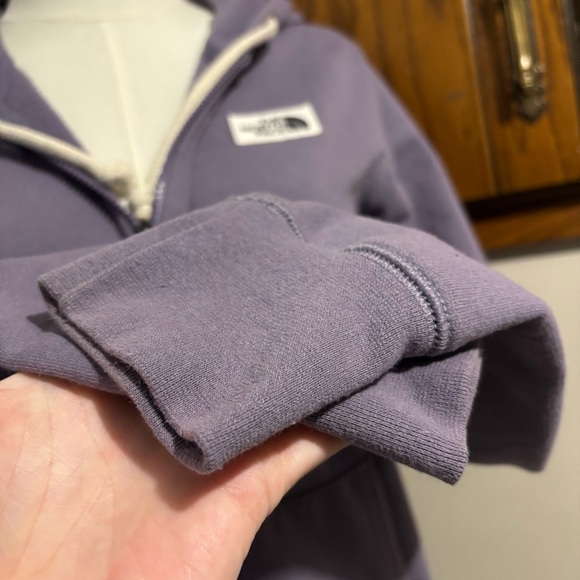 North Face Purple Long Sleeve Zip Up Hooded Sweatshirt Lightweight Jacket Sz. XS - Picture 6 of 10